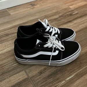 Vans- like new !